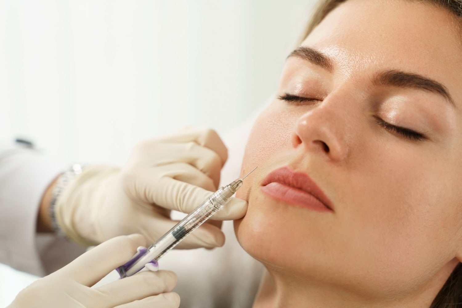 Beyond the teeth! ✨ Facial Aesthetic Correction treatments – nalamm dental cosmetiks in kumbakonam harmonize your smile with your lips and face. We offer integrated fillers, neuromodulators, and smile design for a stunning, confident transformation.