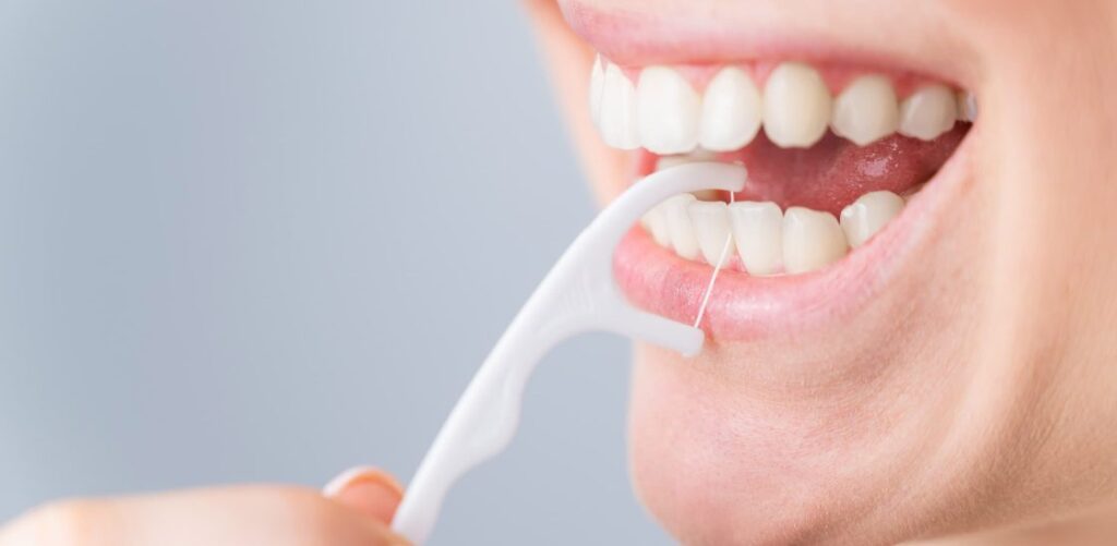 Dental Floss Uses and Benefits in Kumbakonam – Nalamm Dental Cosmetiks